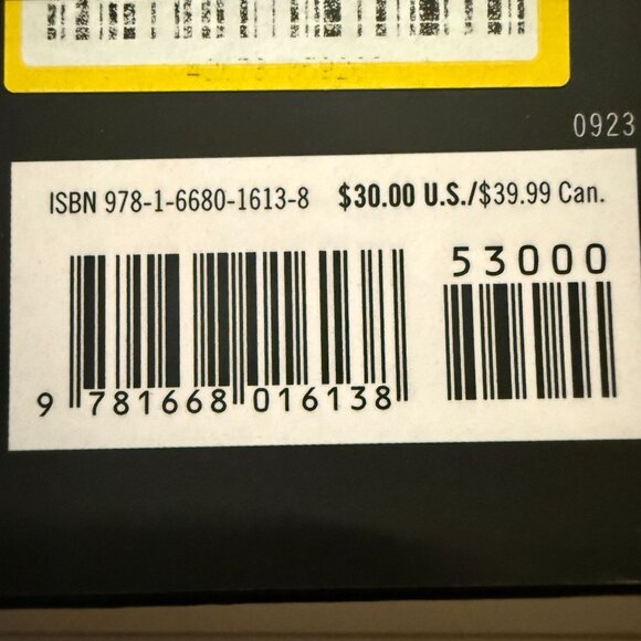 Holly by Stephen King (Hardcover) - Picture 8 of 8